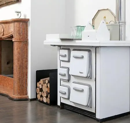 بيت ضيافة Notel كاستلْنْيوفو ديل غارد